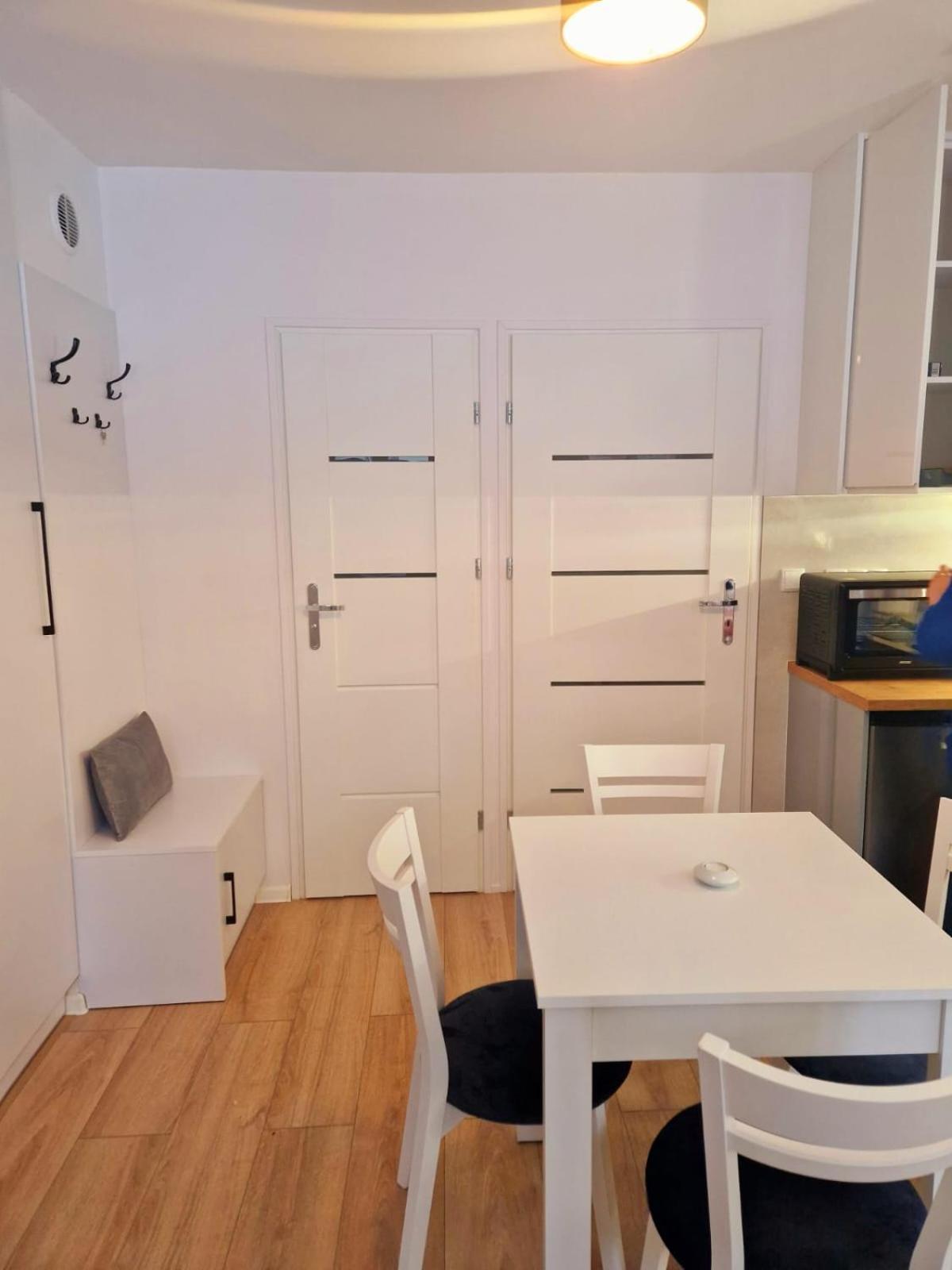 Apartament Przy Deptaku Jelenia Góra Exterior foto